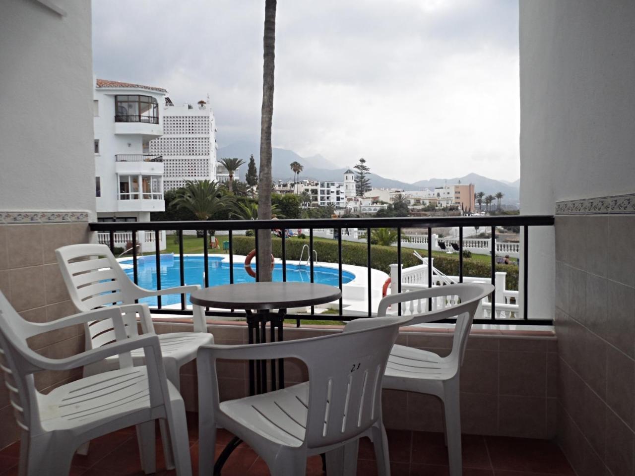 Palmeras 9 Menyber Nerja Exterior foto